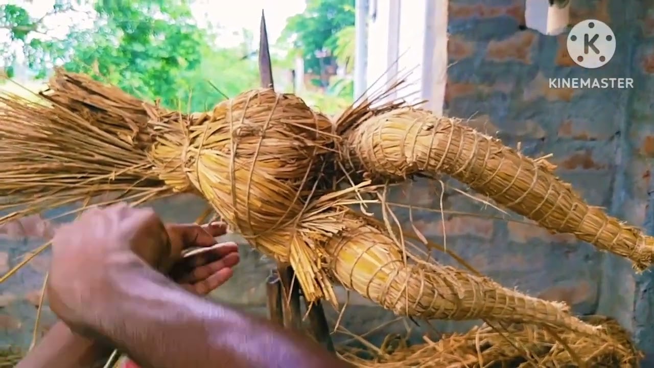 শিব ঠাকুর এর খড় বাঁধার সহজ পদ্ধতি।। খড় দিয়ে সোয়া শিব বাঁধার সহজ পদ্ধতি।।Shiva idol making procss