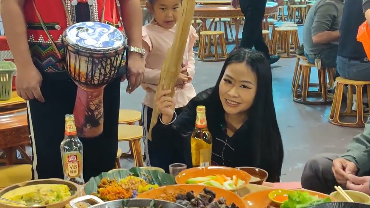 西双版纳澜沧江边上的风采