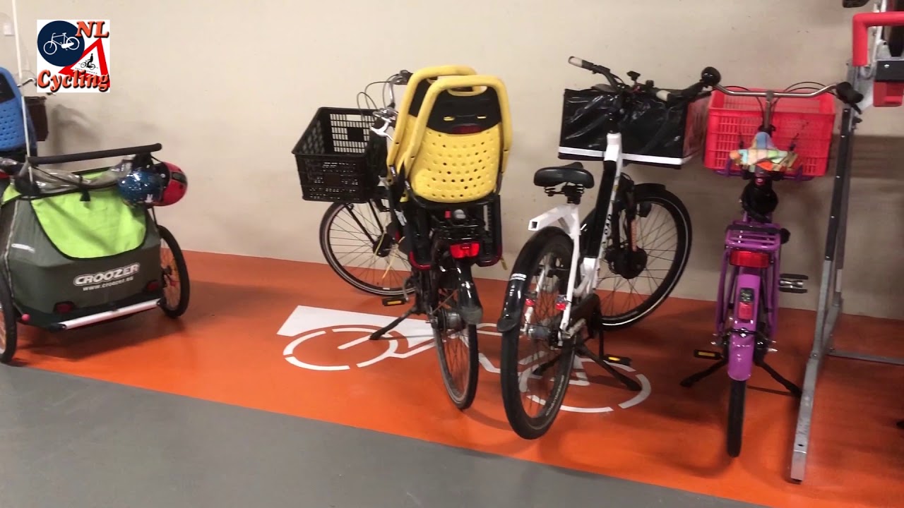 Maastricht bicycle parking facility