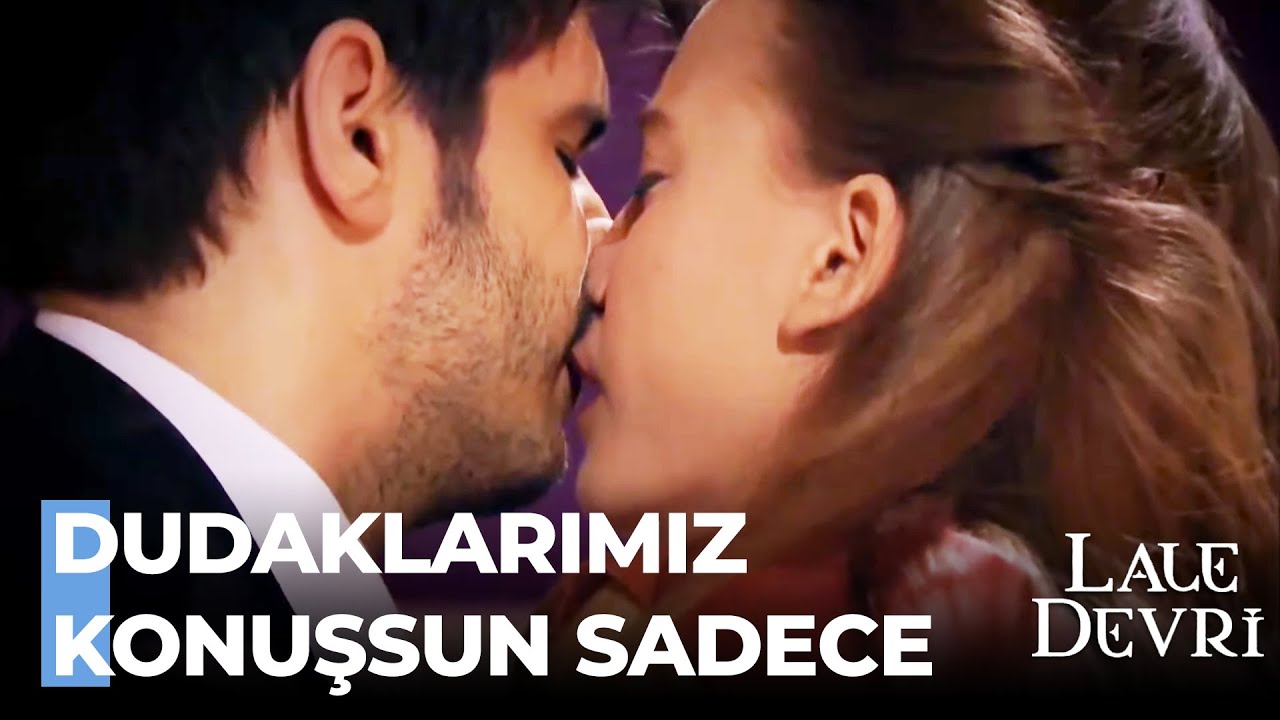 Çınar ve Yeşim'in Ateşli Öpücüğü - Lale Devri Özel Sahneler