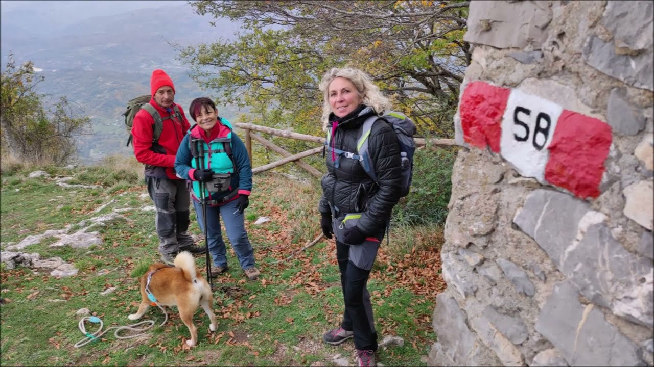 Appennino Tosco Emiliano: Corfino, Fonte dell'Amore, Campaiana 13.11.2022