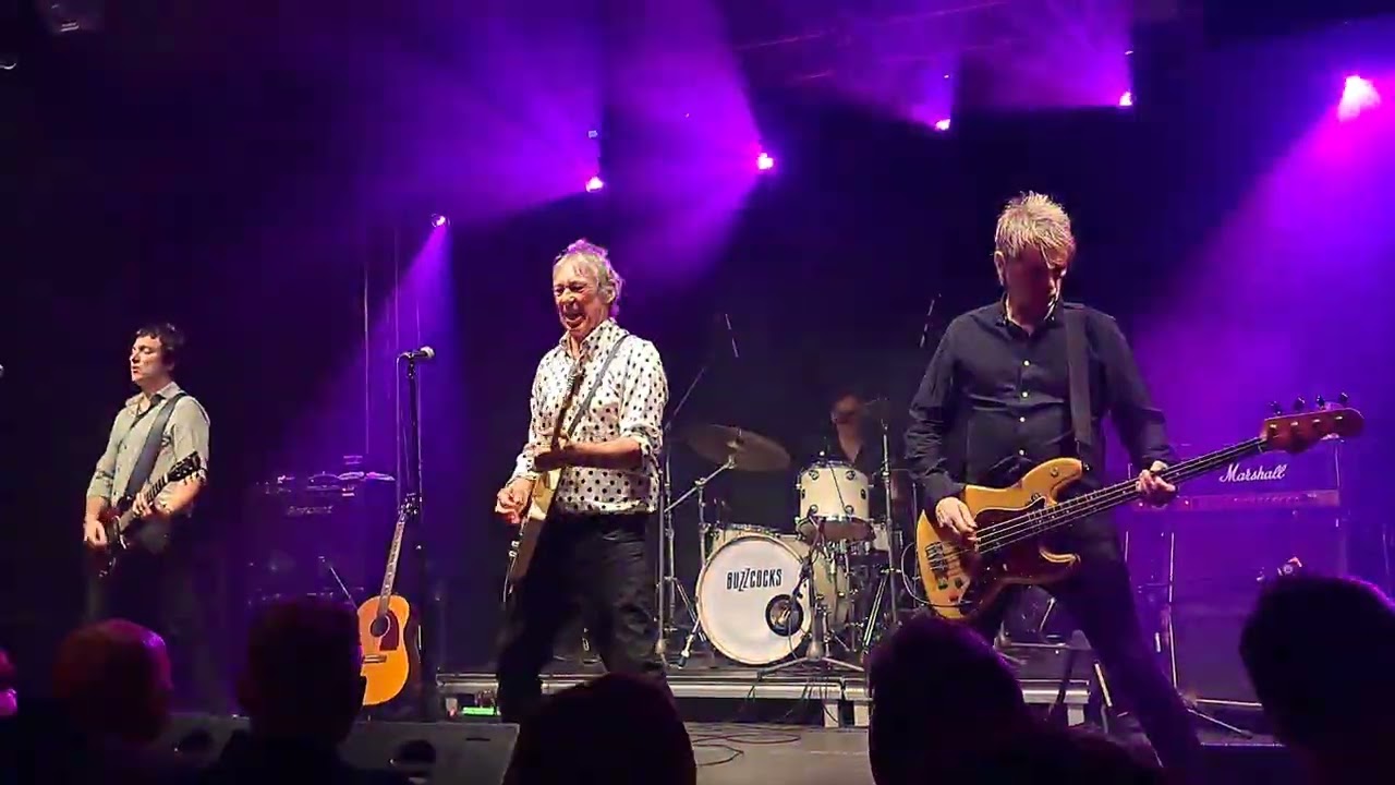02. Buzzcocks - Senses Out Of Control - Kwadrat Krakow Poland 01.03.2026