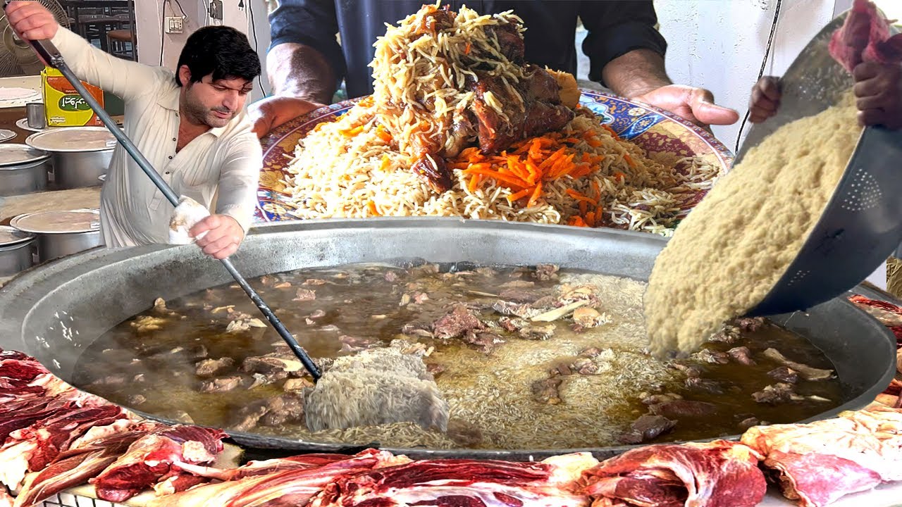 KABULI PULAO RECIPE | GIANT MEAT RICE PREPARE ON LARGE SCALE | AFGHANI PULAO PESHAWAR STREET FOOD