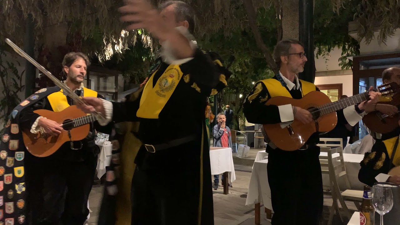 Tuna de Veteranos de Medicina de Santiago