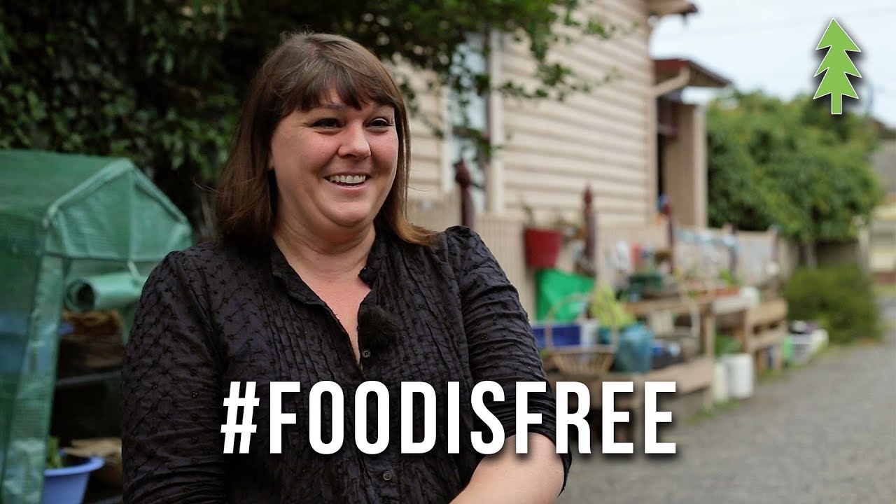 Incredible Woman Starts Project to Give Away Free Food and Build Community!