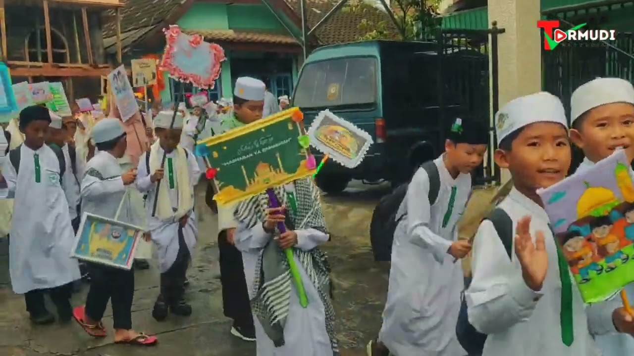 Paling Seru!! Pawai Ta'aruf diiringi Musik Patrol | MIS TARMUDI