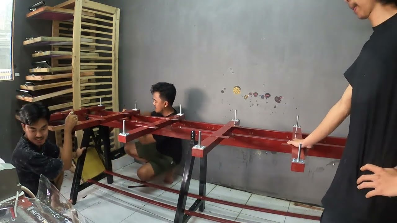 MEJA SABLON THAILAN 6 PALET HECTIC STUDIO