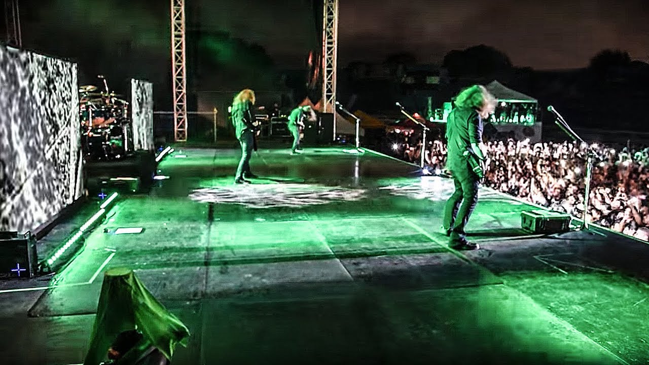Megadeth - San Salvador Rain Out - 2 Songs Live 08/26/16