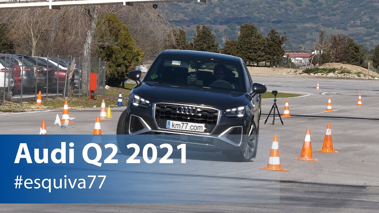 Audi Q2 2021 - Maniobra de esquiva y eslalon | km77.com