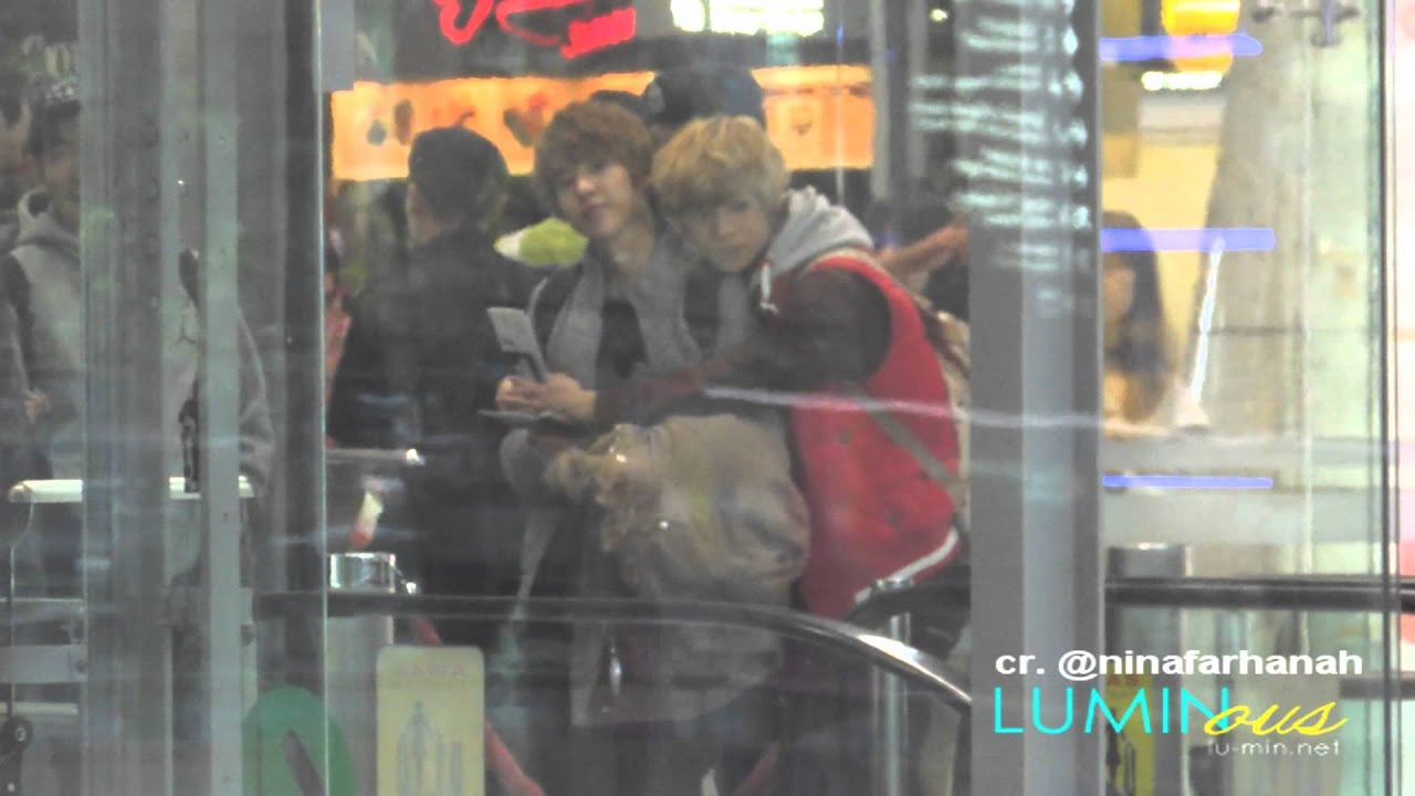 130116 Xiumin and Luhan at KLIA