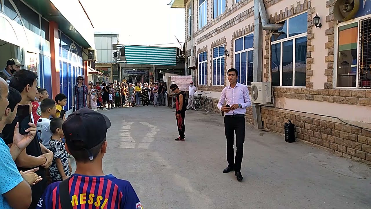 ZARAFSHON SHAXRIDAGI DEHQON BOZORIDA SIRKCHILA KELIB SHOU O'TQAZISHDI HAMMA HAYRATDA😅😅😅😅