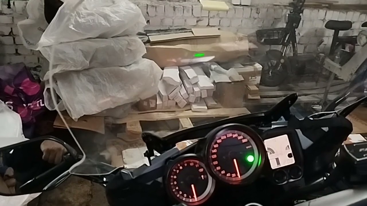 Стекло  FJR на продажу 