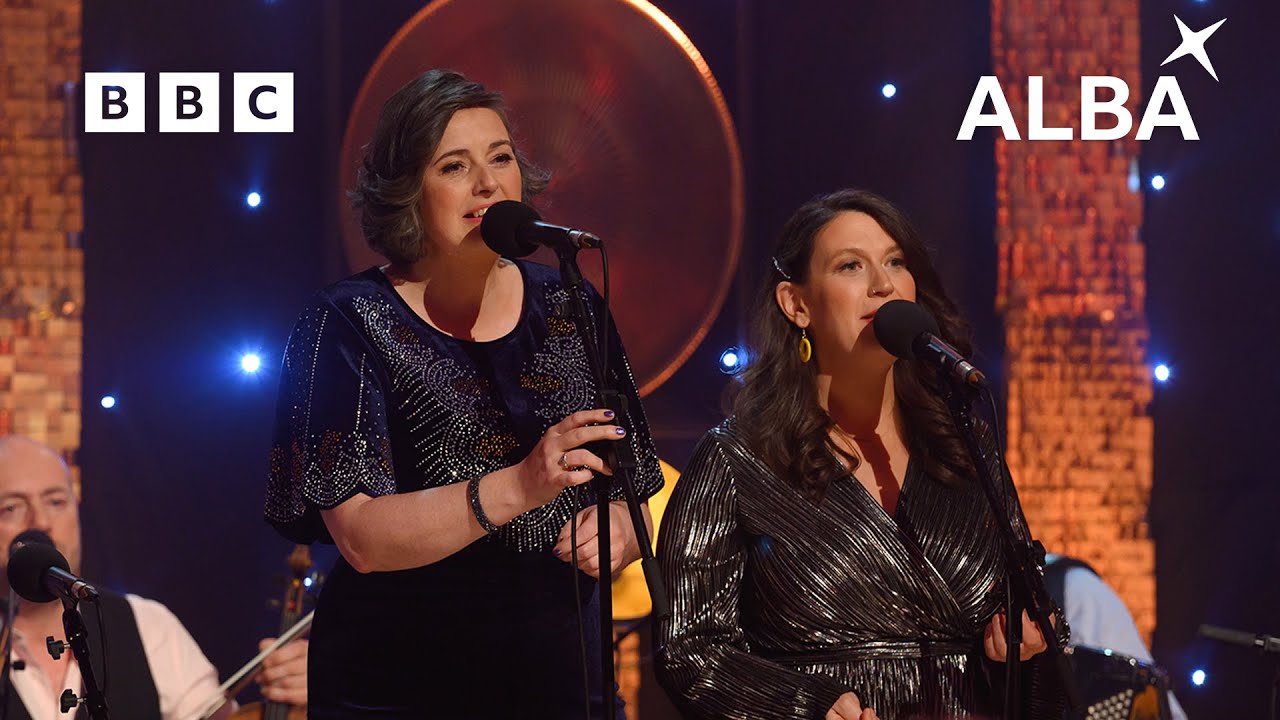 Rachel Walker | A Fhleasgaich Òig Is Ceanalta | Cèilidh Na Bliadhn’ Ùire 2023 | BBC ALBA