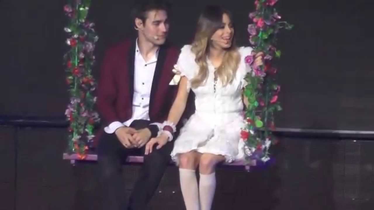 VIOLETTA - Habla Si Puedes @Paris 19/02/2015 Concert Live - 3/25 - HQ 1080p Full HD