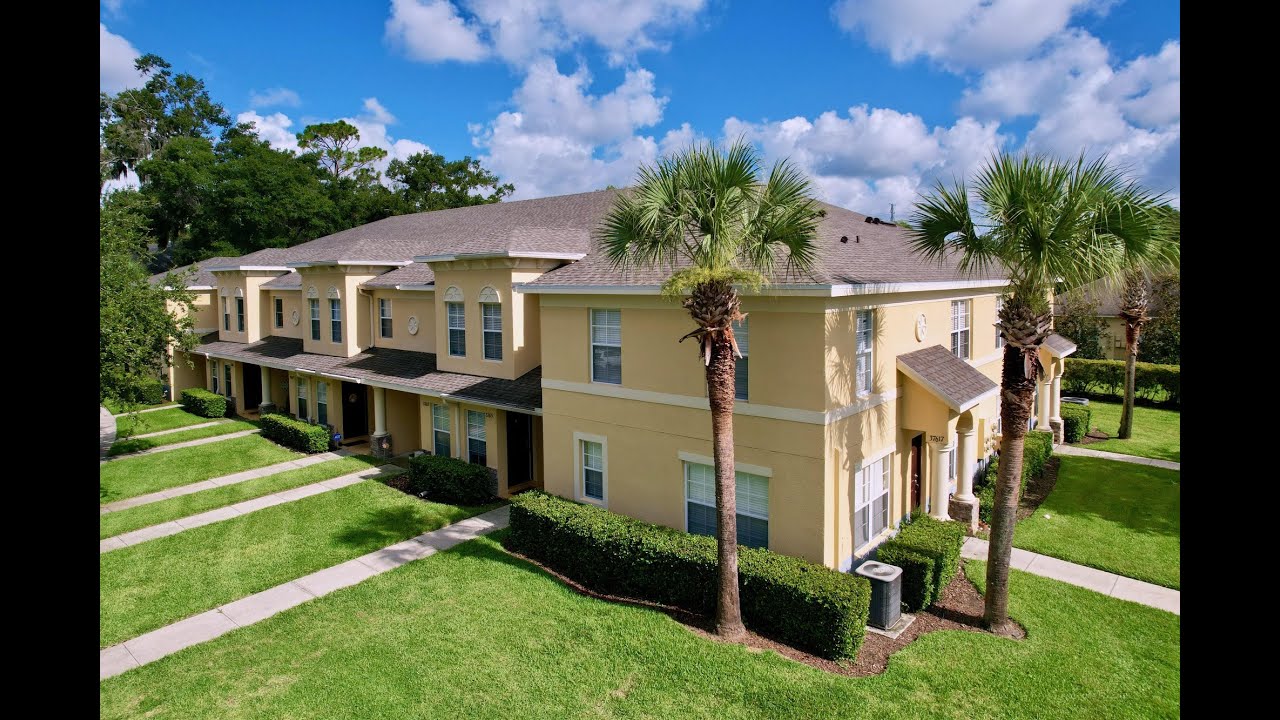 Zephyrhills, FL Real Estate Photography - For Sale 37615 Daliha Ter, Zephyrhills, FL 33542