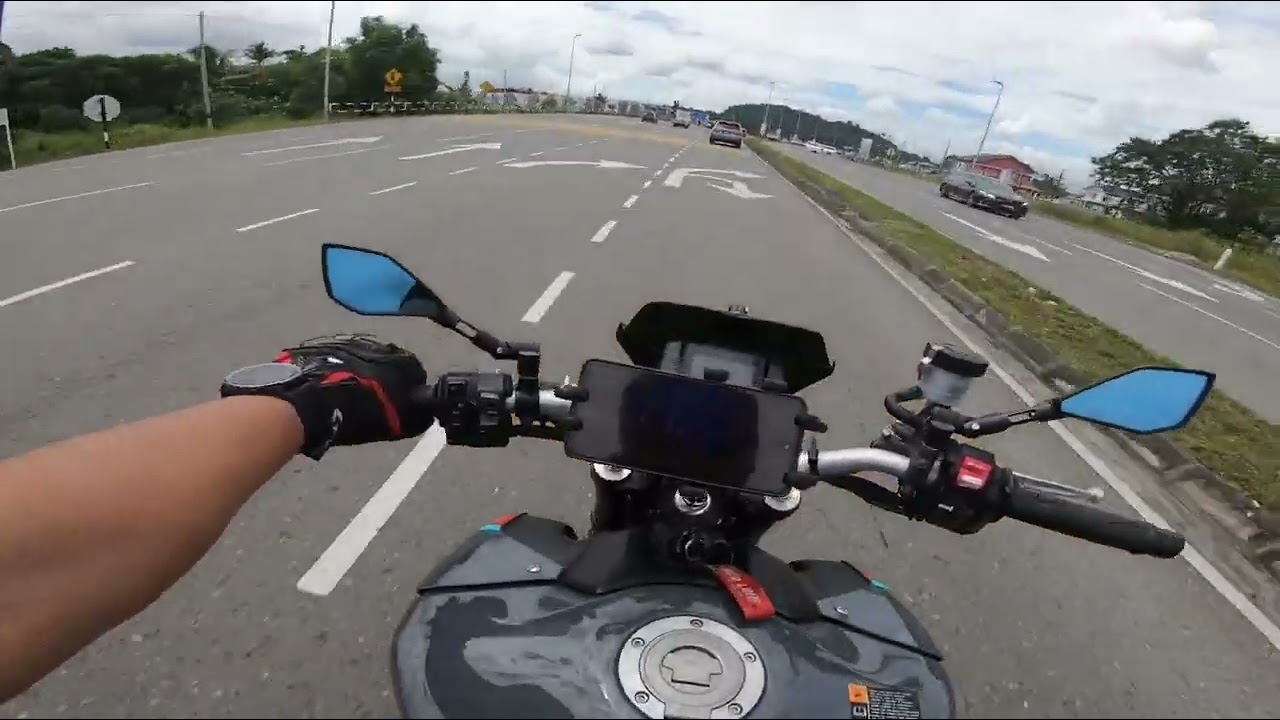 MT09, GOPRO HERO 7 BLACK.