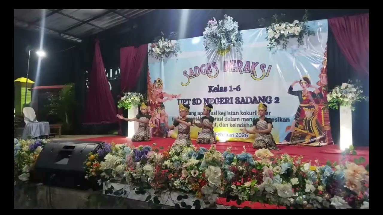 Pagelaran kethoprak MINAKJINGGO LENA