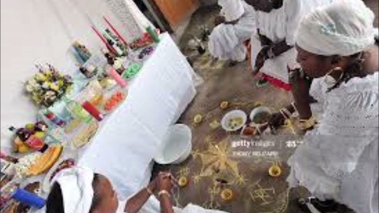 Erzili Dantò Levem Atè Ya Ala Li Lè o! Grann Erzili Leve -m Non Ala li Lè O#Haitian vodou#AYIBOBO