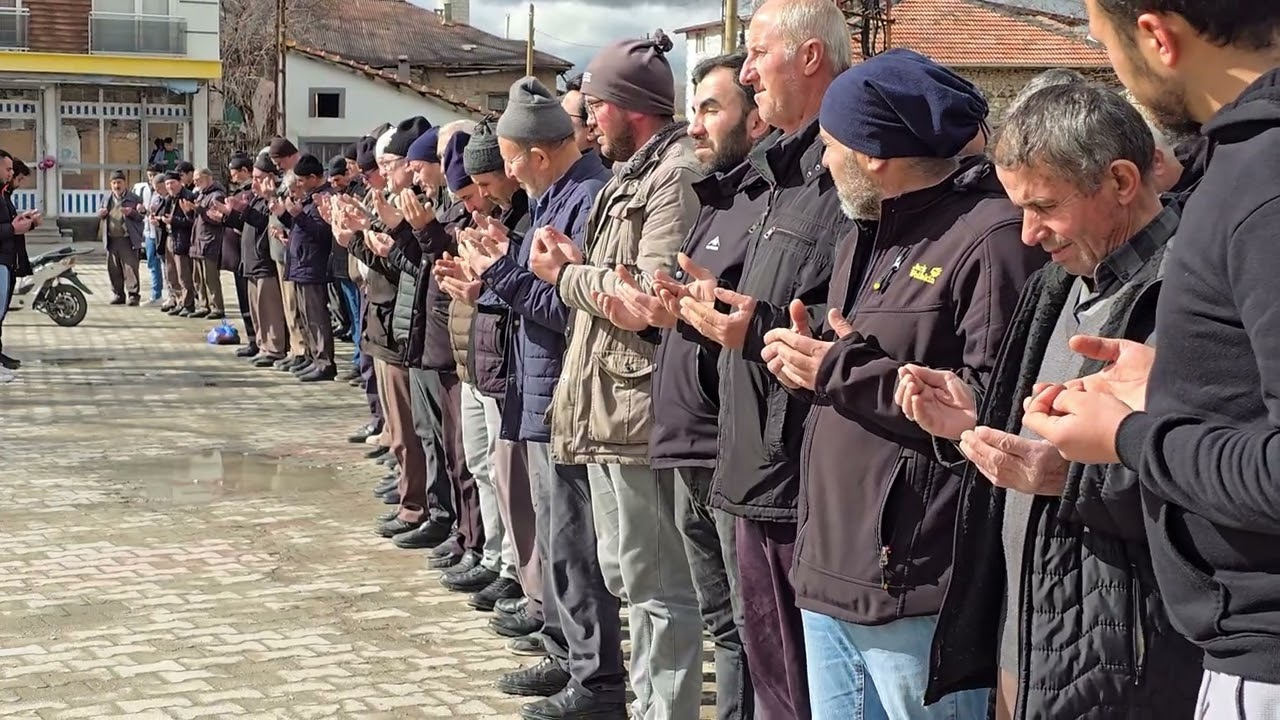 Esence mahallesi askere gidecek olan kardeşimiz Ömer MÜHÜR e hayırlı teskereler dileriz#beyşehir 