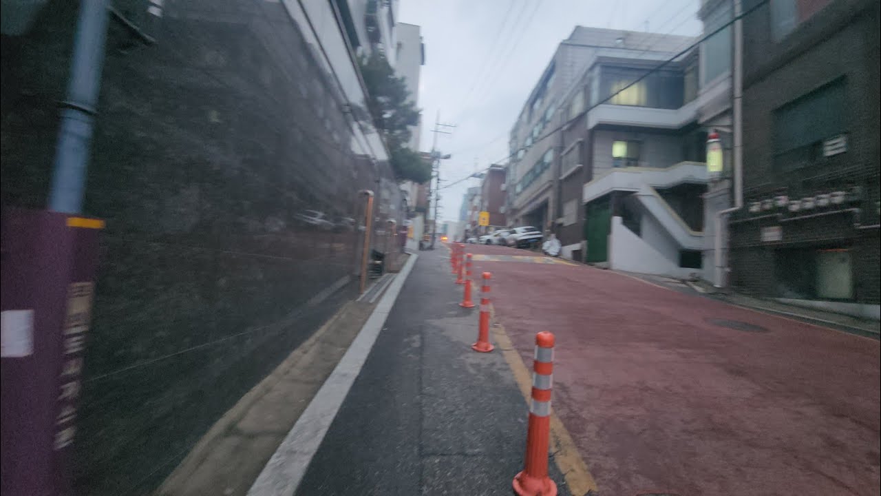 60대 평균자산이 4~5억원, 중간값은 3억. 여기에서 70~80%가 부동산. 고작 6~9천만원 현금자산으로 산다? 보통사람들 생각보다 돈 없다. 그래서 나이들어서도 일한다.#노년