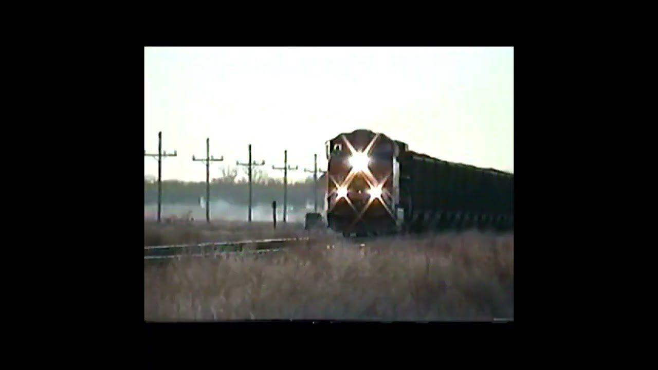 BNSF 5627 leading loaded coal train near St. Michael and Grand Island 