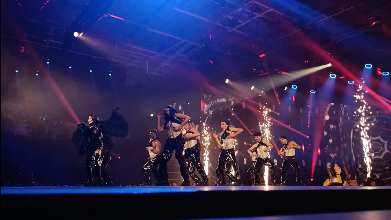 Gloria Trevi - Medley Gloria/Todos me miran (Directo #BenidormFest2023)