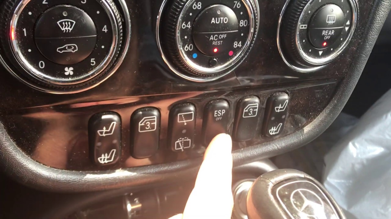 Mercedes ML500 2005 года, обзор всех функций, кнопок на приборной панели, радио, навигации, DVD
