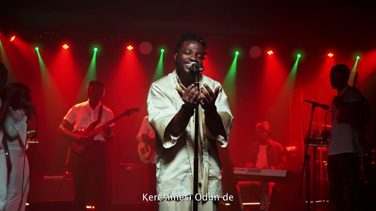 DOTTi The Deity -Jolly Christmas A Live Session