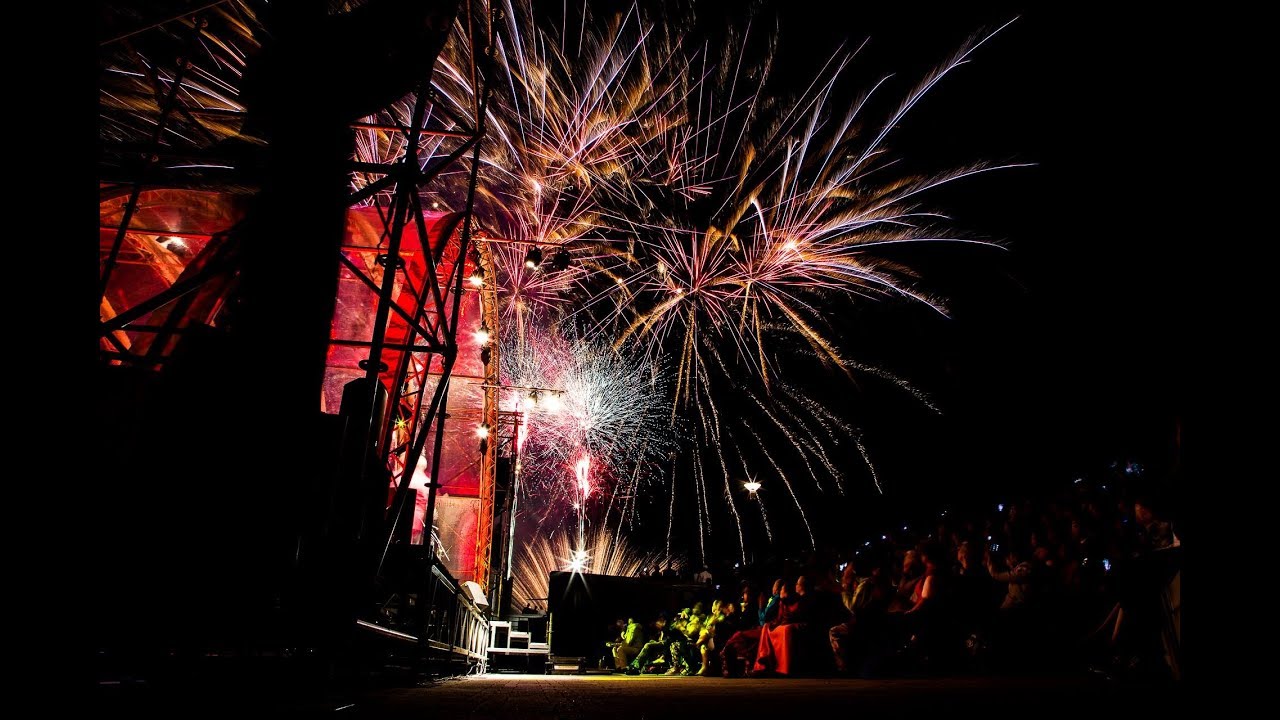 2 Feuerwerk Zwenkau 2018 Fertig