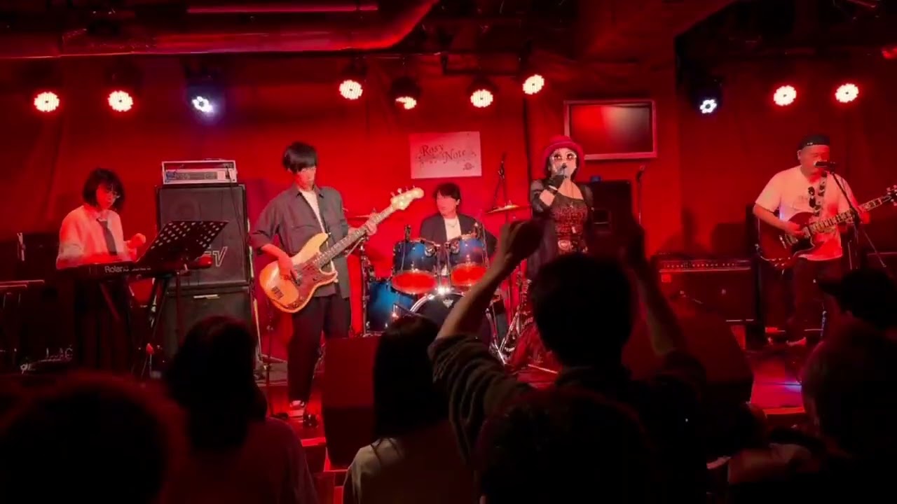 BLACKDIAMOND 夢見る少女じゃいられない