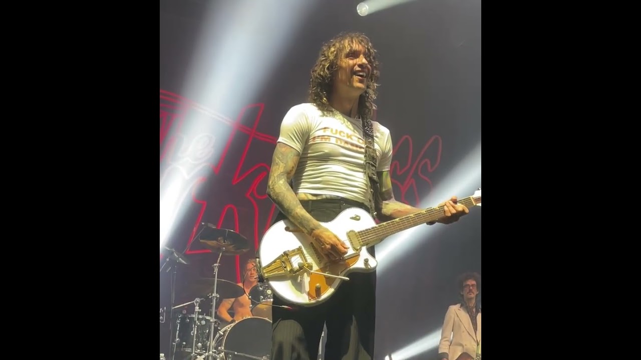 the darkness live in singapore-encore- i hate myself 11/03/2026