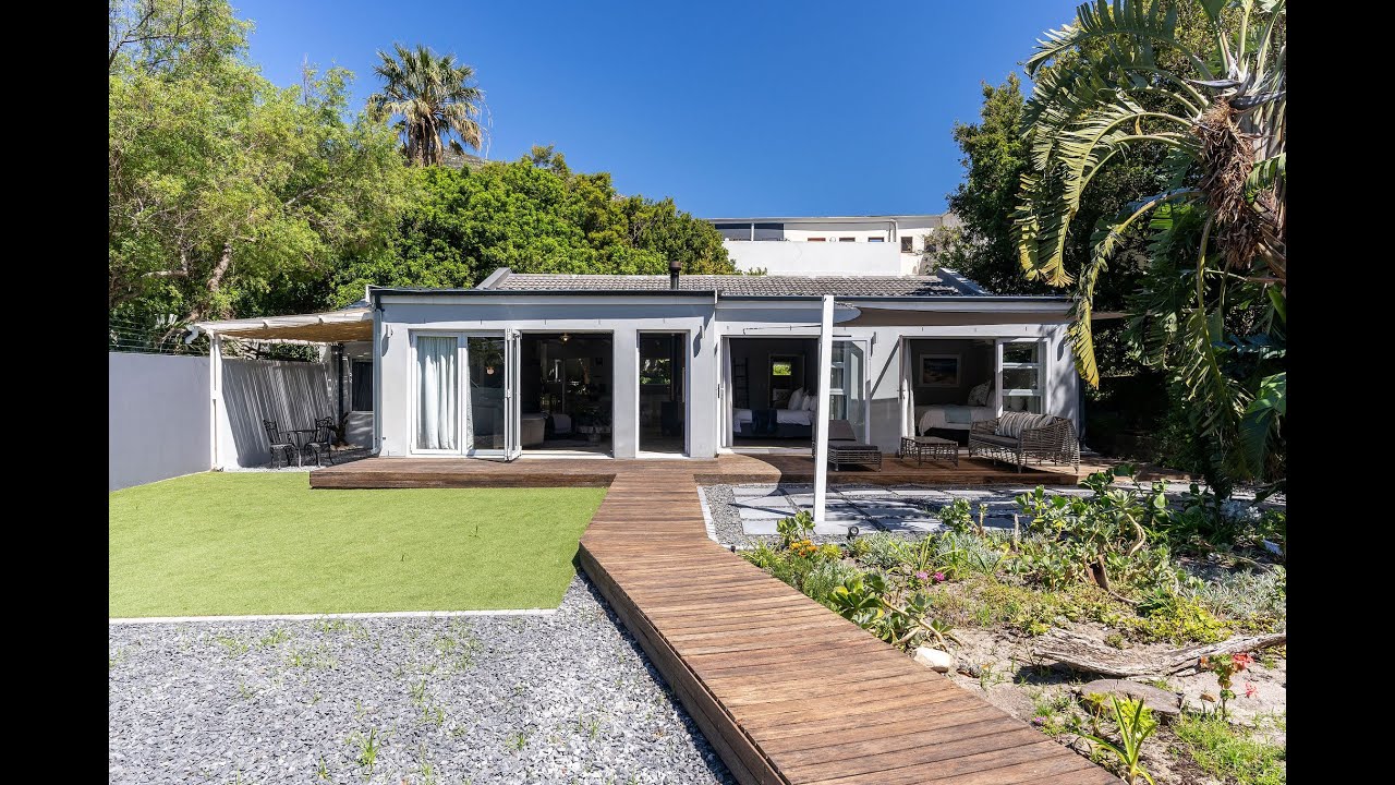 Effortless Family Living with Outdoor Serenity