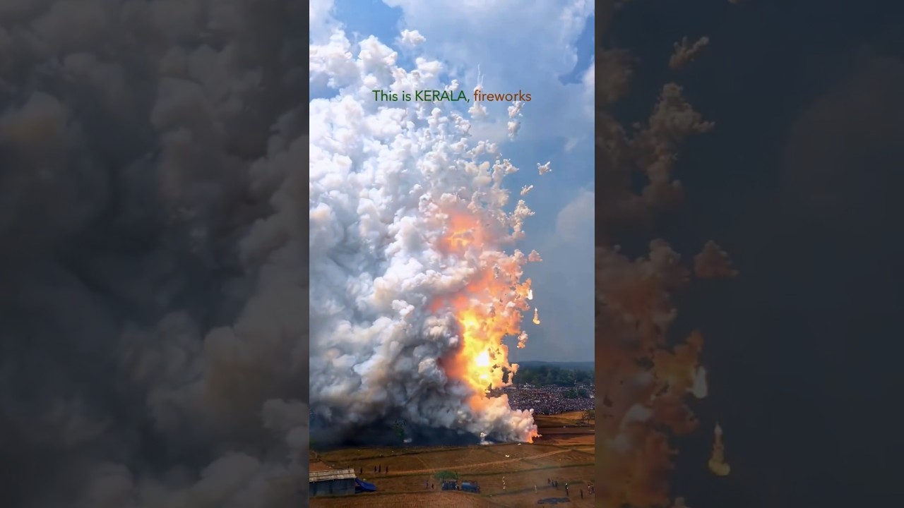 This Is Kerala Fireworks 🥰 മലയാളി പൊളി അല്ലേ #fireworks #palakkad #pooram #kavasserypooram