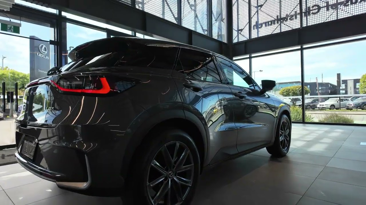 2025 Lexus LBX, Relax Hybrid SUV - RGJ123