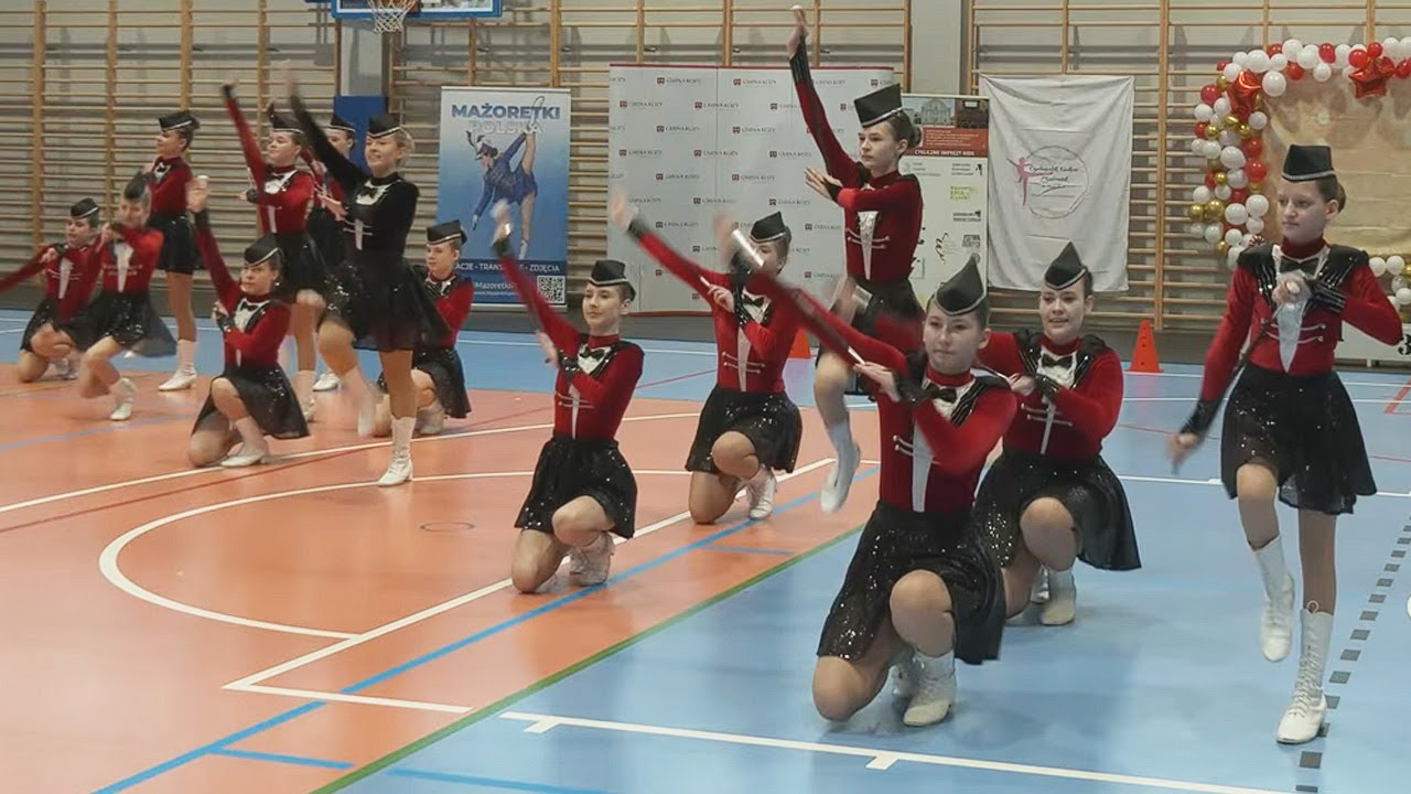 Formacja Baton Klasyczny Juniorki - Eksplozja Żory - V Ogólnopolski Konkurs Mażoretek
