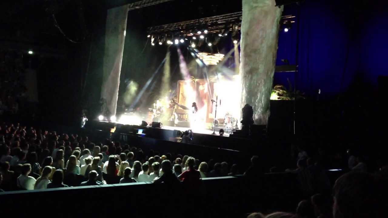 Lana Del Rey - Paradise Tour - Saint Petersburg - Full Length