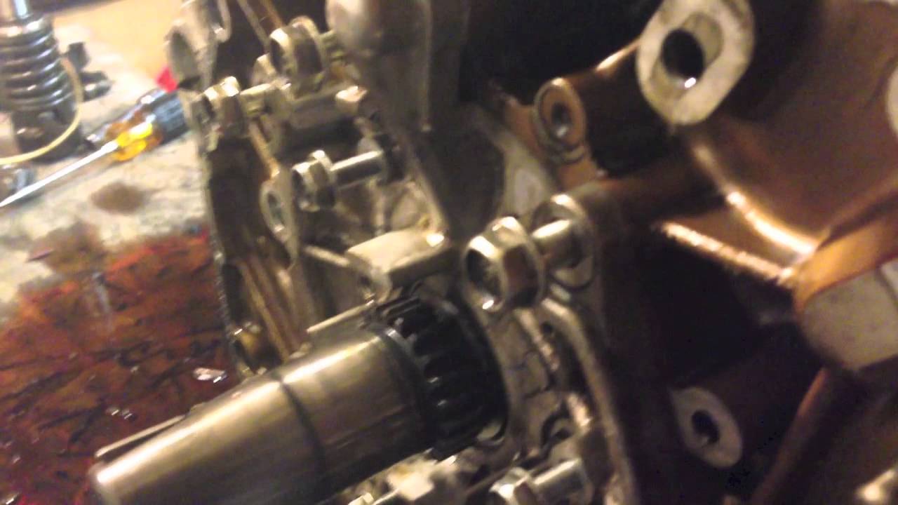 CX500 Update #5 | Flywheel removal, front cover removal