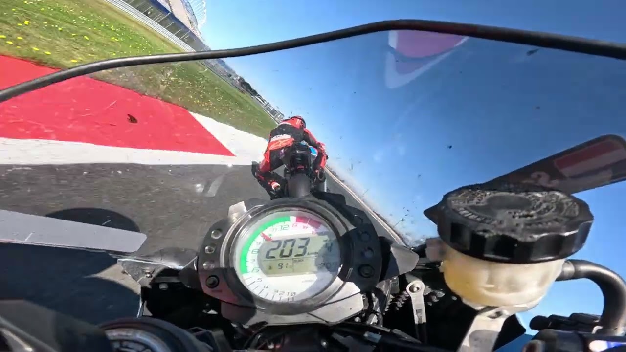 IDC SBK RACE 2, Sam Verhulst 406, KawasakiZX1OR 2010 Gulf Livery, TT Circuit Assen, From 26 to 18
