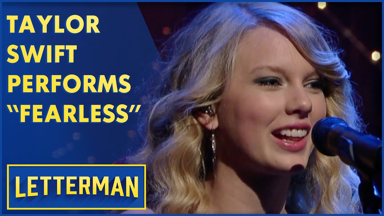 Taylor Swift Performs 