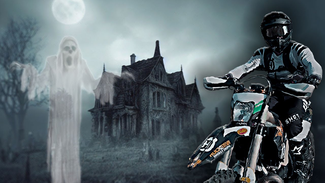 Je tombe sur une maison ABANDONN&Eacute;E en moto 🏚️😱