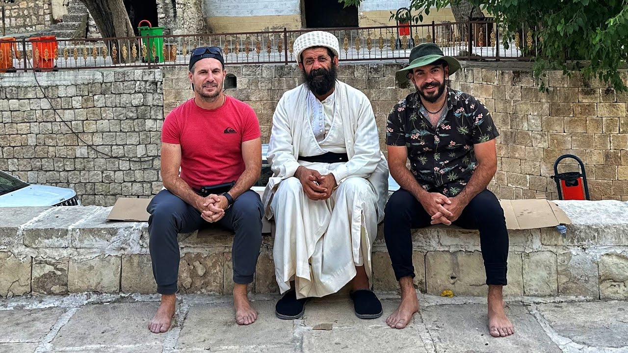 Ambling around Lalish with @WanderIraq #Yazidi #Lalish #Iraq #🙏🏻