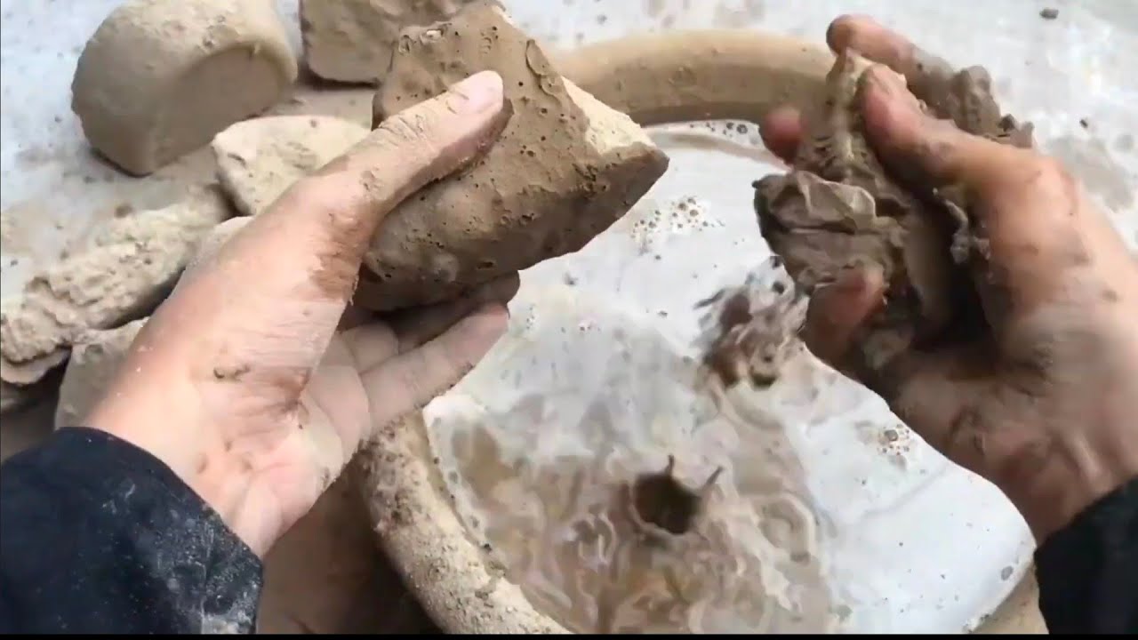 New mud Dirt Asmr oddly satisfying Dipping and crumbling Video 💦 ||Jiya Asmr Editor