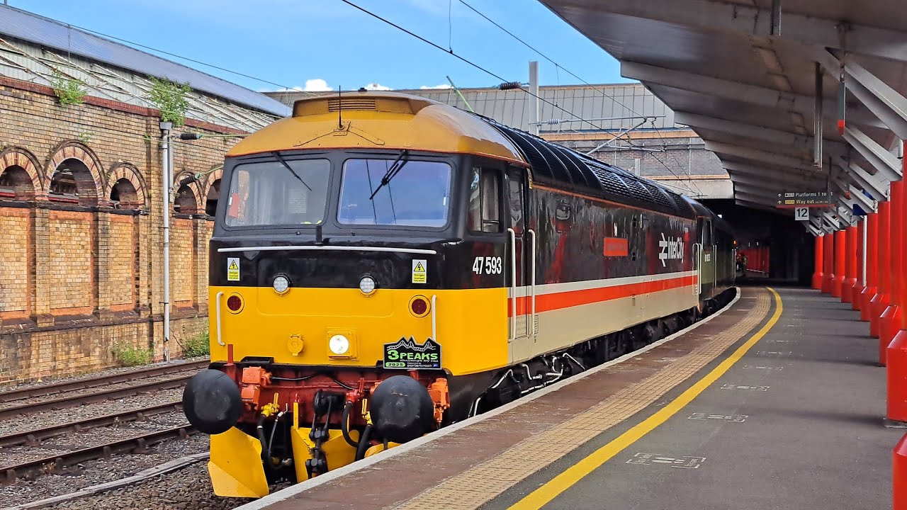 47593+47805 departs crewe with an ilkely and *EXTREME* clag on 1Z31!!! 26/06/25