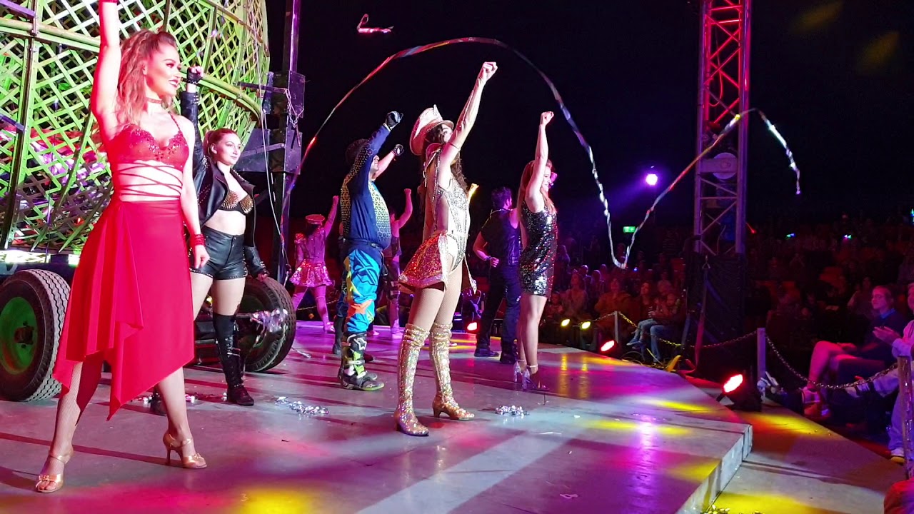 Plymouth Devon - Circus Extreme 09.10.2019 Central Park