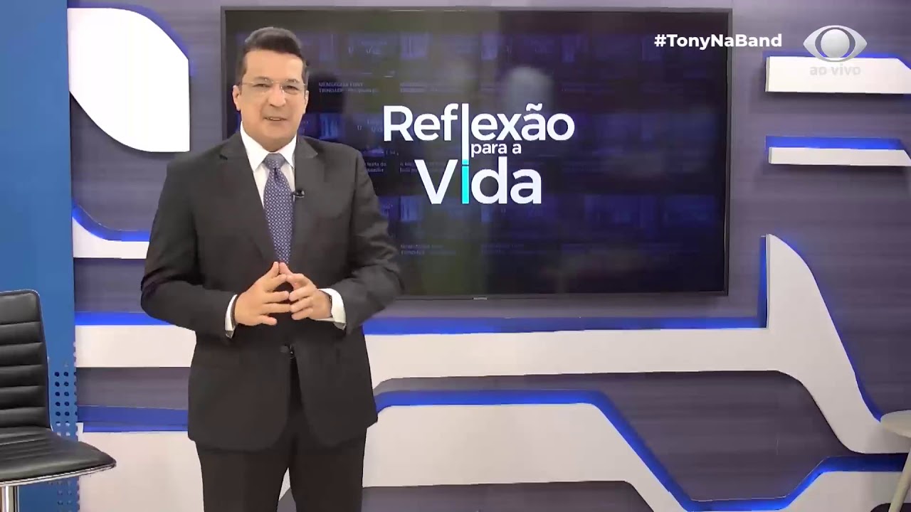 CADA UM DE NÓS CARREGA A SUA CRUZ - Por Tony Trindade