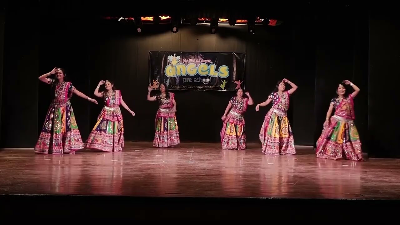Mom's Dance Annual Day 24-25 Playgroup 
