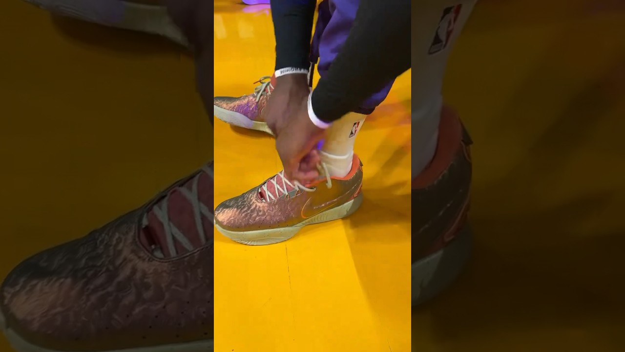 LeBron&rsquo;s Christmas Day Kicks 🎄🎁🔥