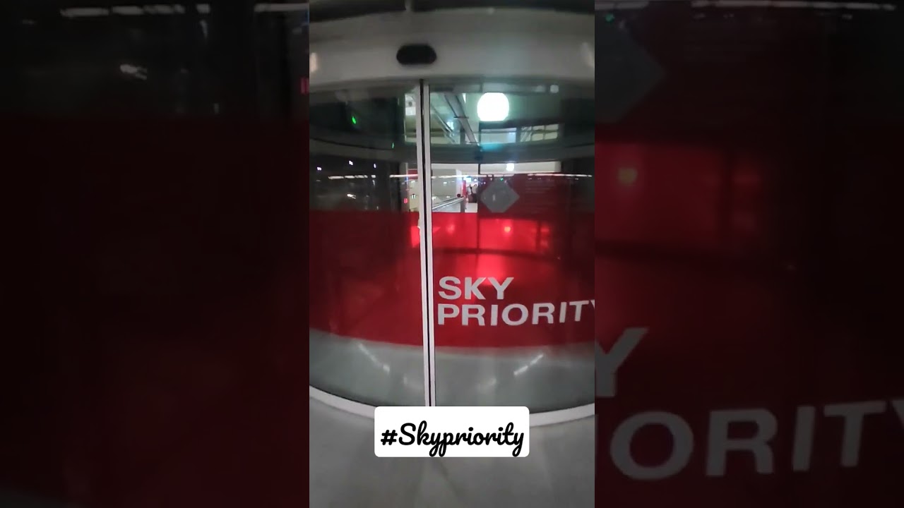 Welcome to skypriority counters at Charles de Gaulle Airport ! #airfrance #skypriority