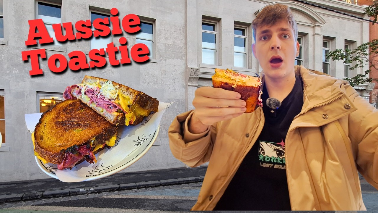 AMERICAN tries FAMOUS AUSTRALIAN TOASTIE!!! (Hector's Deli)
