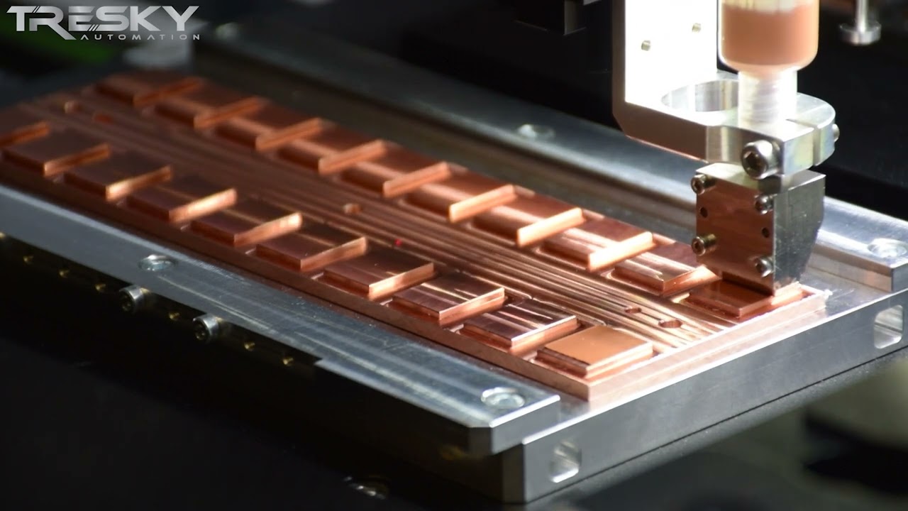 Sintering process - Dispensing the sintering paste using a slit nozzle